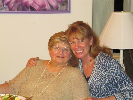 Debbie Mitchell Photo 30