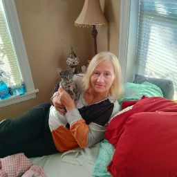 Rebecca Akins Photo 5