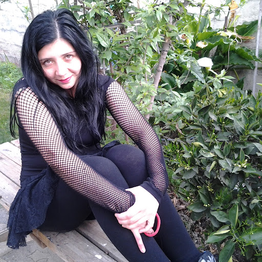 Stephanie Bernal Photo 16