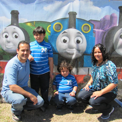 Kenneth Rodriguez Photo 13