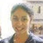 Lily Robinson Photo 29