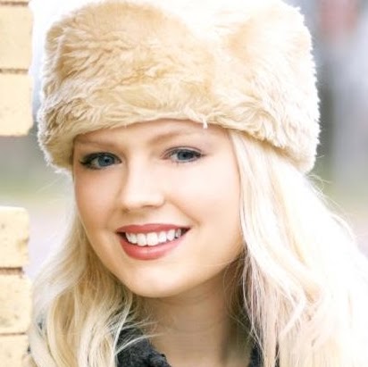 Janine Anderson Photo 12