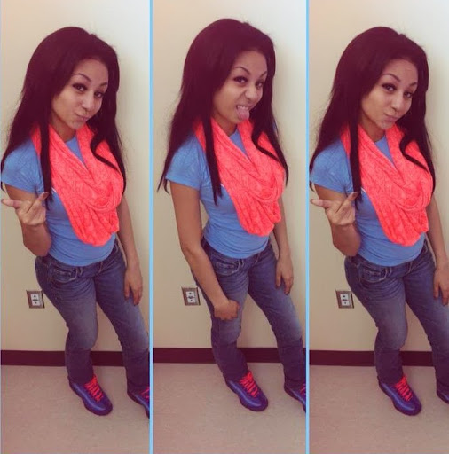 Hope Roberts Photo 22