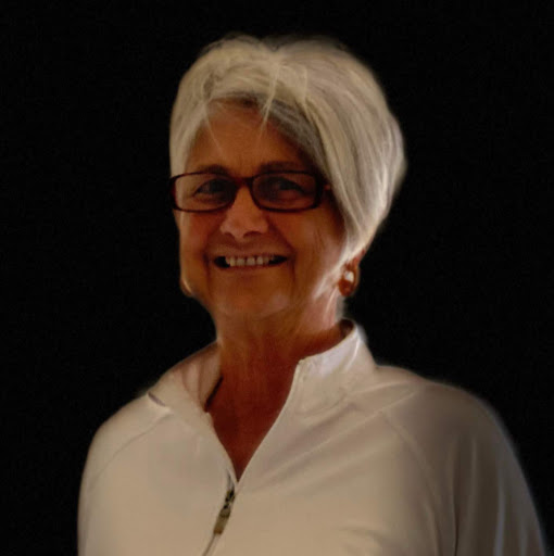 Christie Wells Photo 32