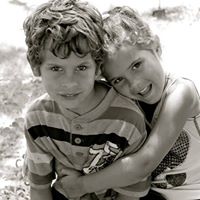 Stephanie Holly Photo 25