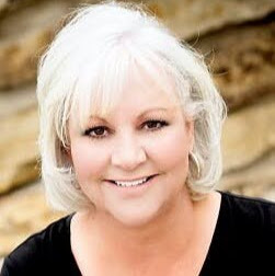 Kelly Frye Photo 39
