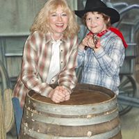 Julia Beaudoin Photo 14