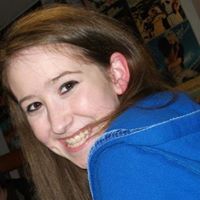 Rebecca Richmond Photo 24