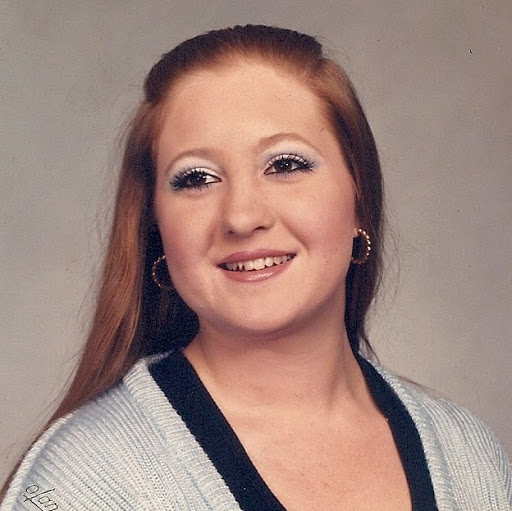 Deanna Graham Photo 13