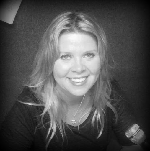 Lori Benoit Photo 12