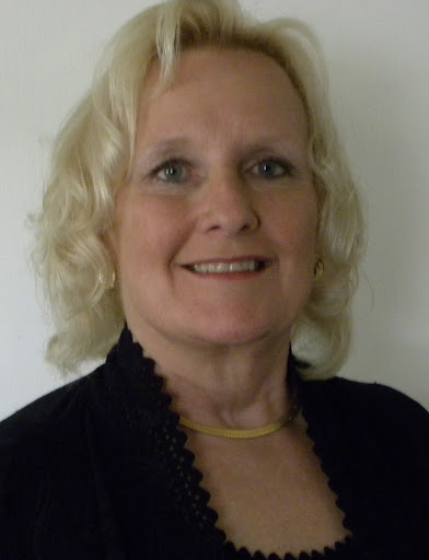 Sandra Bond Photo 19
