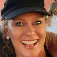 Julie Spradlin Photo 7