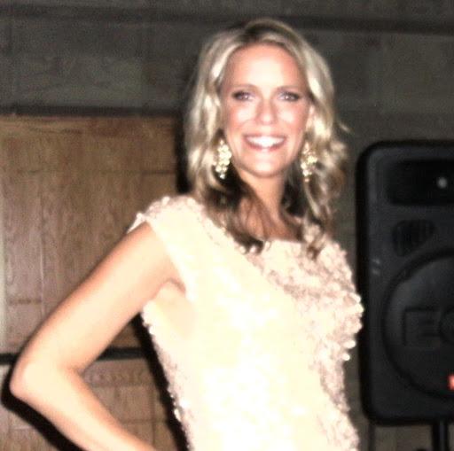 Alison Johnson Photo 38