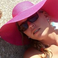 Dayna Moore Photo 32