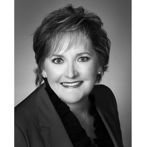 Kelley Lang Photo 19