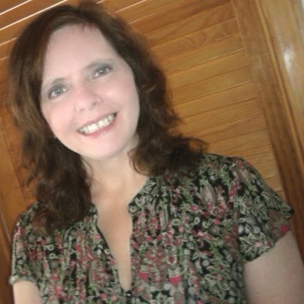 Carol May Photo 14