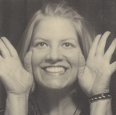 Robyn Wells Photo 18