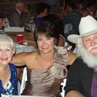 Stephanie Nicholson Photo 19