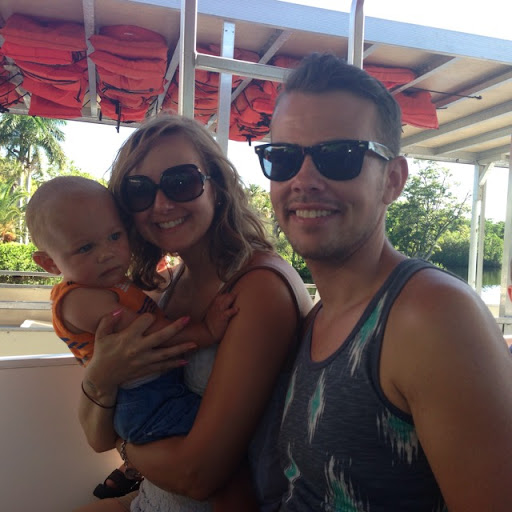 Amanda Drake Photo 18