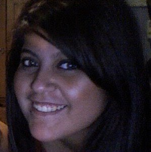 Yesenia Navarro Photo 13