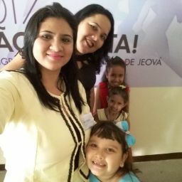 Angela Araujo Photo 11