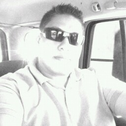 Robert Diaz Photo 48