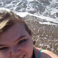 Erin Thomas Photo 20