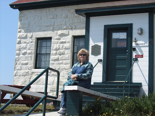 Rita Reynolds Photo 15