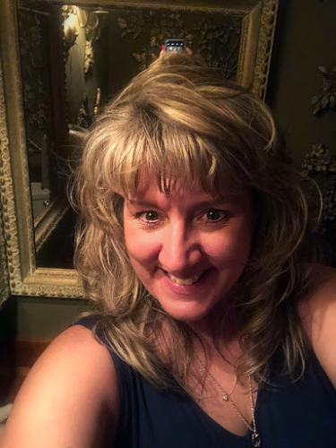 Erin Stafford Photo 31