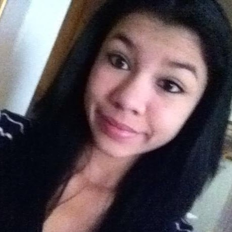 Eliana Sanchez Photo 7