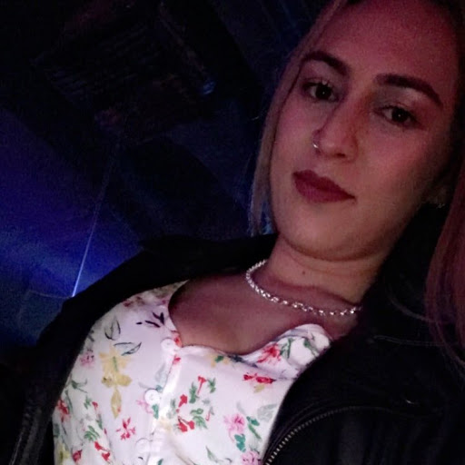 Tania Davis Photo 28