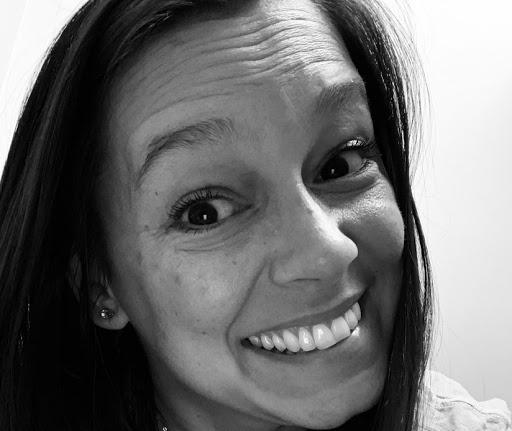 Angela Wade Photo 19