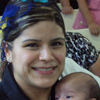 Ruth Flores Photo 10