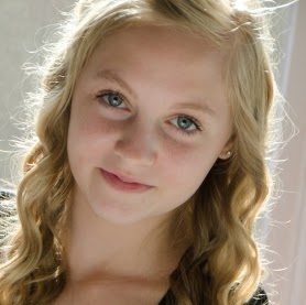 Julia Mason Photo 44