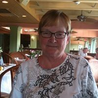 Elizabeth Holliday Photo 32