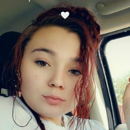 Michele Maxwell Photo 9