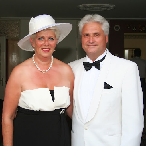 John Abrahams Photo 23