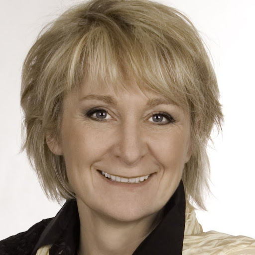 Christine Floyd Photo 24