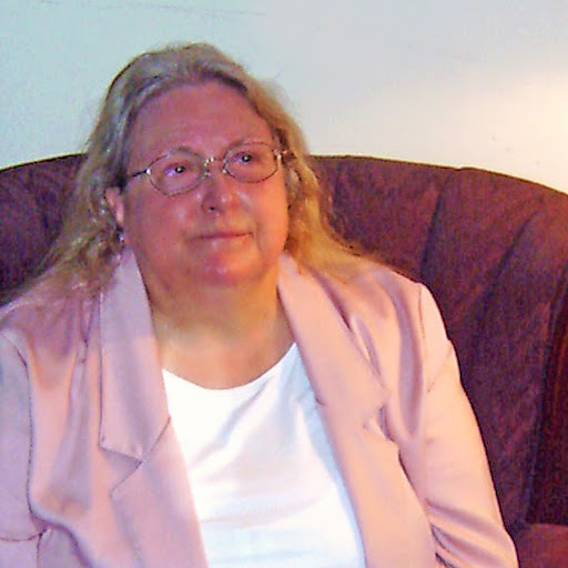 Vivian Peterson Photo 17