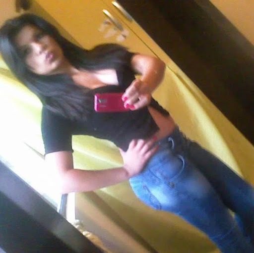 Vanessa Amaro Photo 16