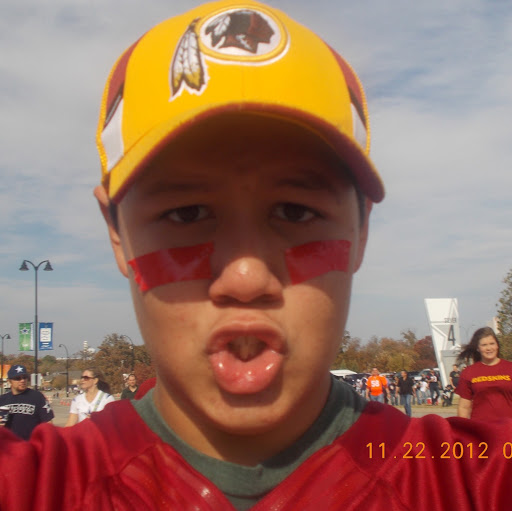 Julio Flores Photo 15