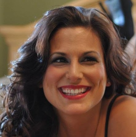 Beth Gonzales Photo 19