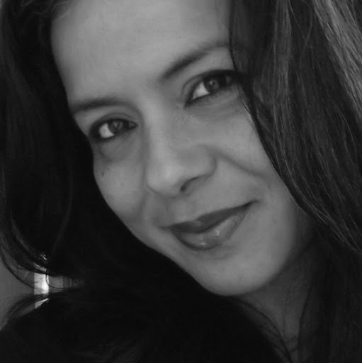 Angie Valentin Photo 6