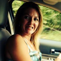 Sara Becker Photo 21