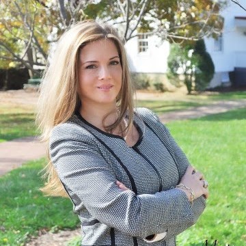 Megan Bailey Photo 20