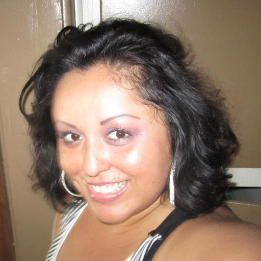 Michelle Hernandez Photo 21