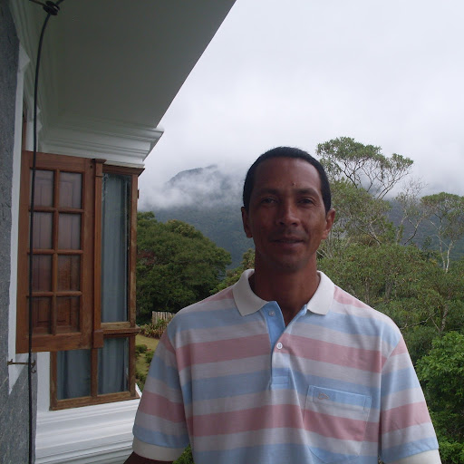 Carlos Barcelos Photo 14