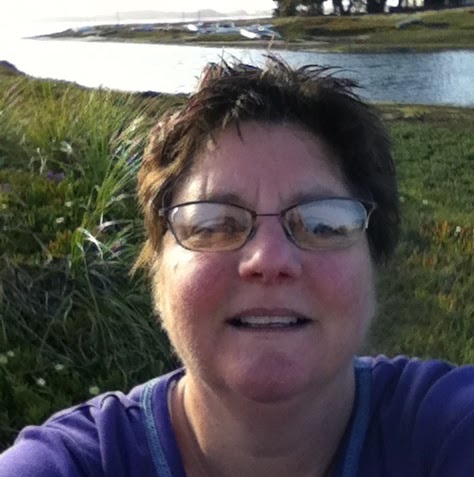 Ruth Davis Photo 40