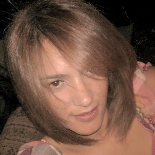 Julie Rodriguez Photo 26