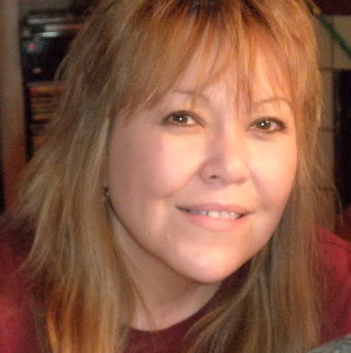 Carol Hendricks Photo 17